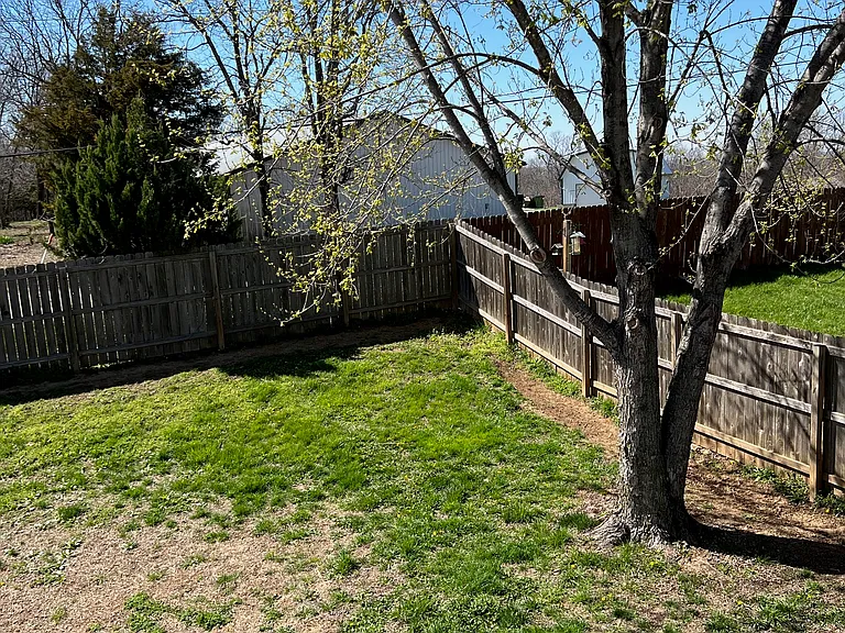 568 SE 115th Rd — Photo 24