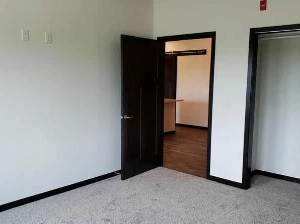 808 N Superior Ave #307, Tomah, WI 54660
