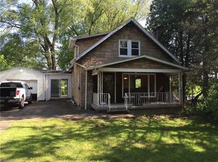 1143 5th St, Masury, OH 44438
