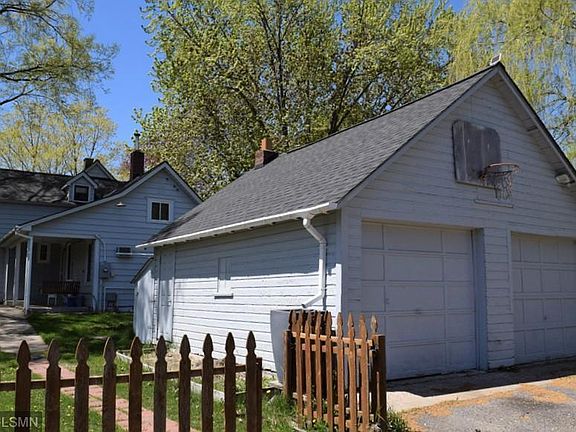 3rd image of 316 River St N