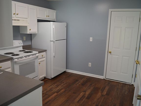Kitchen - New Flooring