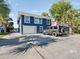 140 W 8th Ave, Gulf Shores, AL 36542