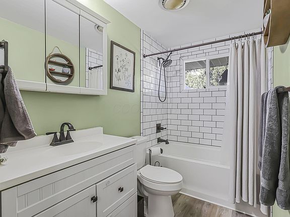3rd image of 38 Carey Ln