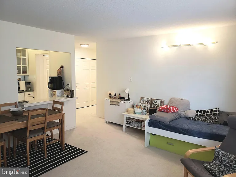 4515 Willard Ave #1021S — Photo 6