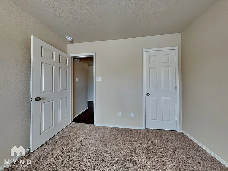 938 Pinehurst Loop — Photo 11