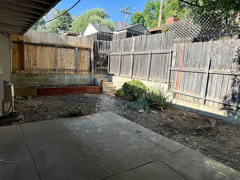1113 Gravelia St — Photo 12