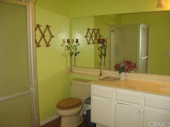 4th image of 25237 Bristol Ave