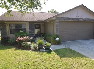 5813 10th St, Zephyrhills, FL 33542