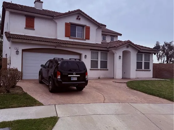 7667 Yellow Iris Ct, Fontana, CA 92336