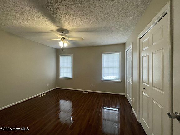 3rd image of 1109 Grovemont Dr E #9