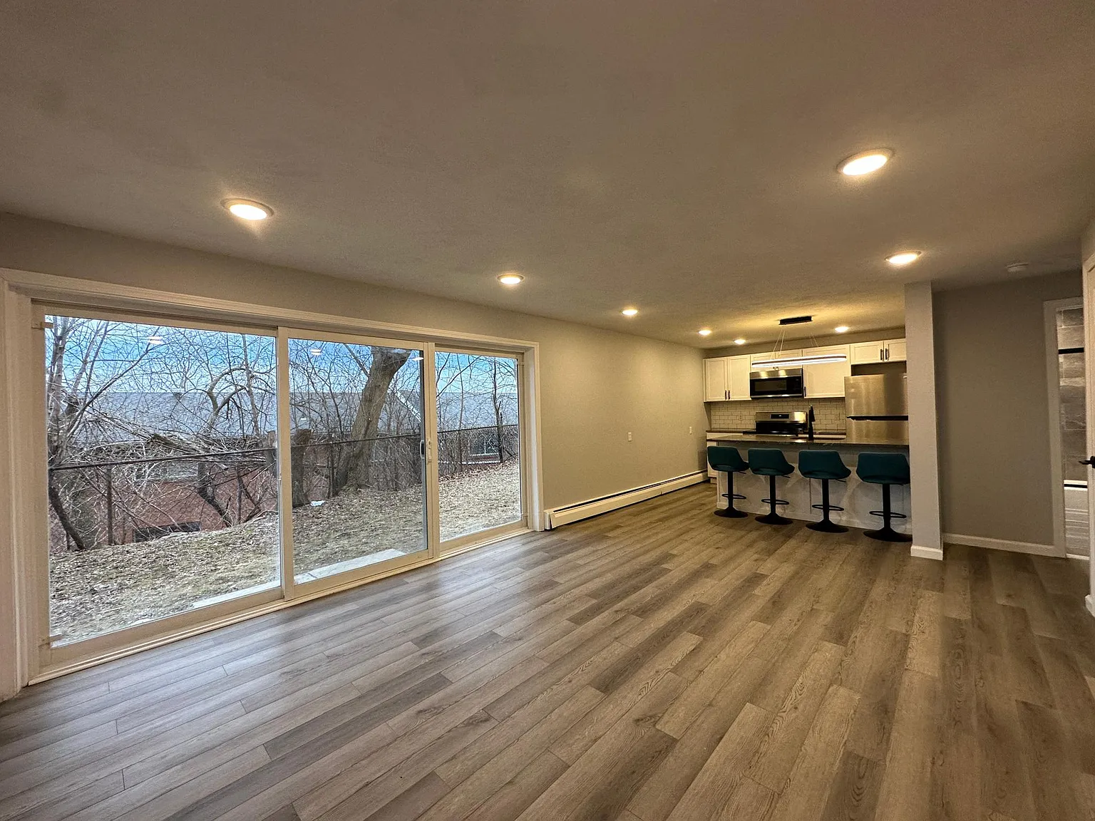Studio, 550 sqft, $1,150 — Photo 1