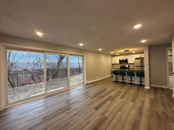 116 Blossom Rd APT 2