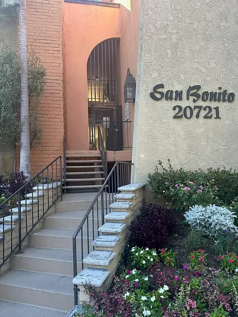 San Bonito Apts