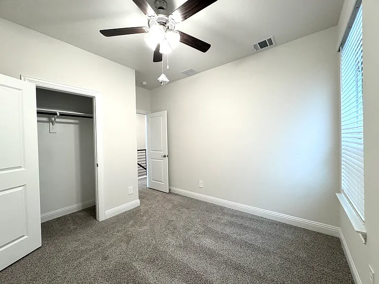 4546 Community Ct — Photo 21