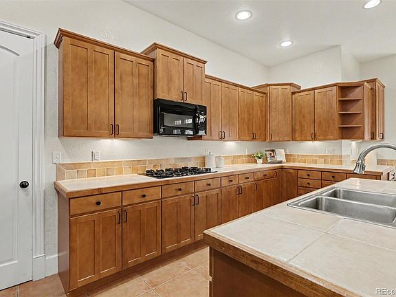 5th image of 343 Mesa Street