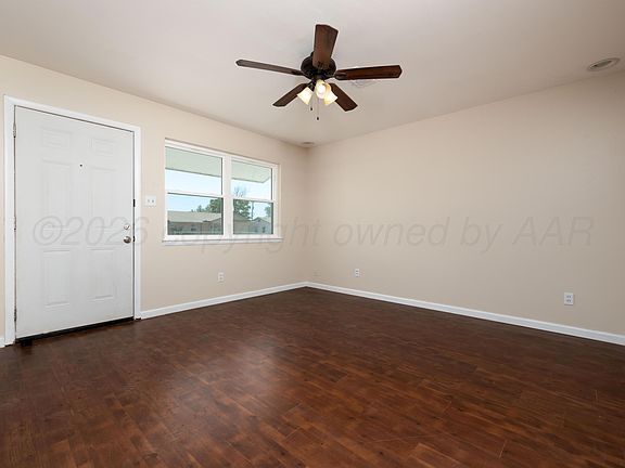 2nd image of 1235 Pecan St