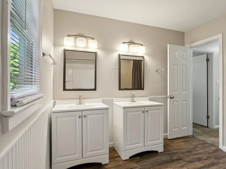 112 Leslie Dr — Photo 35