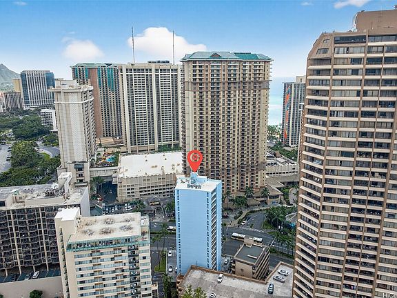 3rd image of 1804 Ala Moana Blvd APT 5B