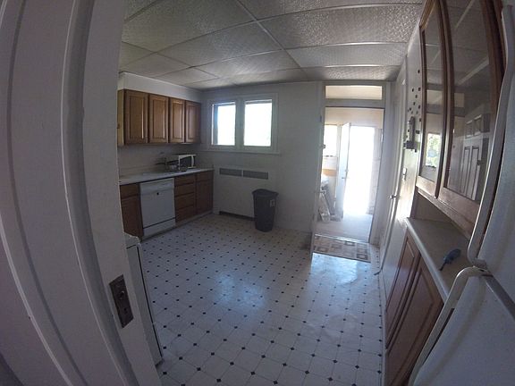 4th image of 709 N University Ave #Up