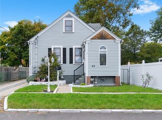 23 Belt St, Warwick, RI 02889