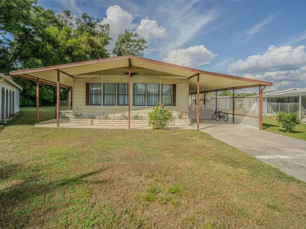 39353 Sycamore Ln, Zephyrhills, FL 33542