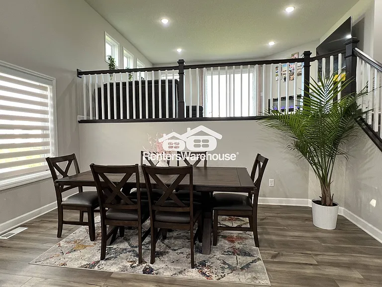 8092 186th St W — Photo 3
