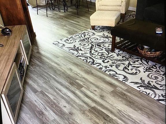 living/dining area