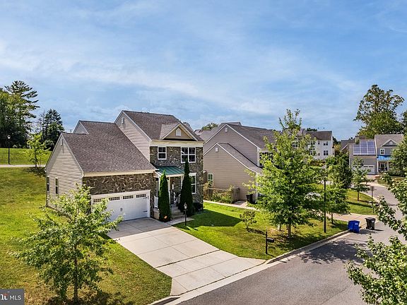 2nd image of 7603 Lord Snowden Cir