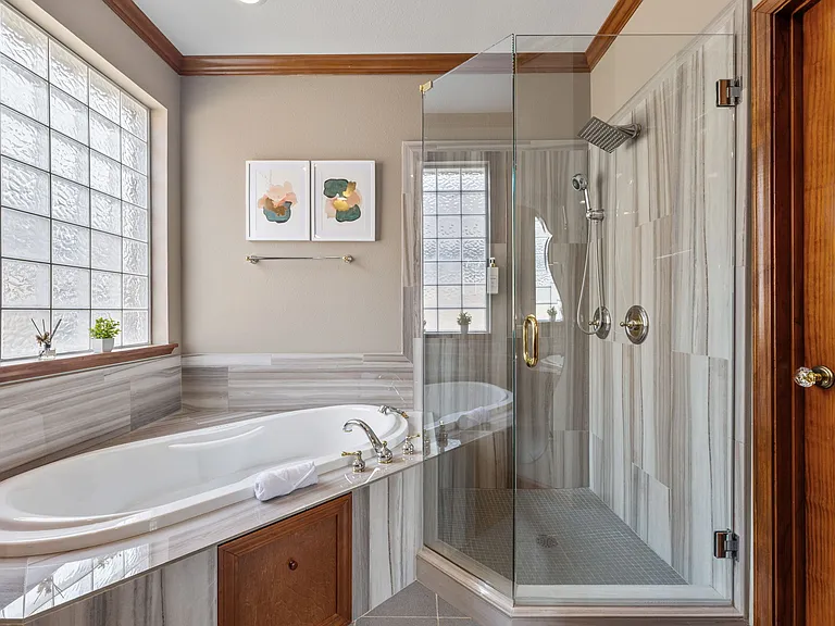 7724 Golfhill Dr — Photo 44