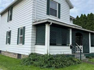 113 Line Ave, Ellwood City, PA 16117