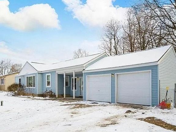 2nd image of 1736 Lombardy Dr