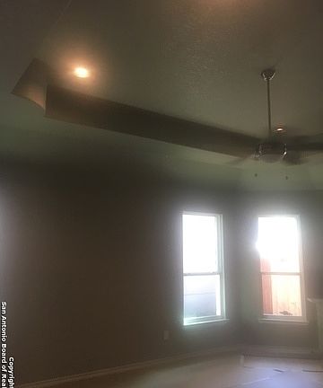 5th image of 6122 Lowrie Block