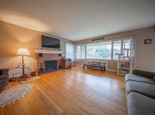 106 Cedar Dr, Durham, CT 06422