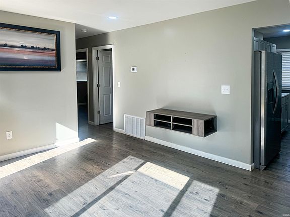 5th image of 2304 Herbert Ave