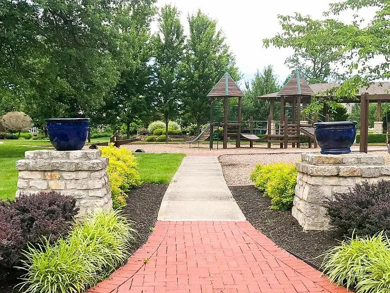 6281 Chetti Dr — Photo 28