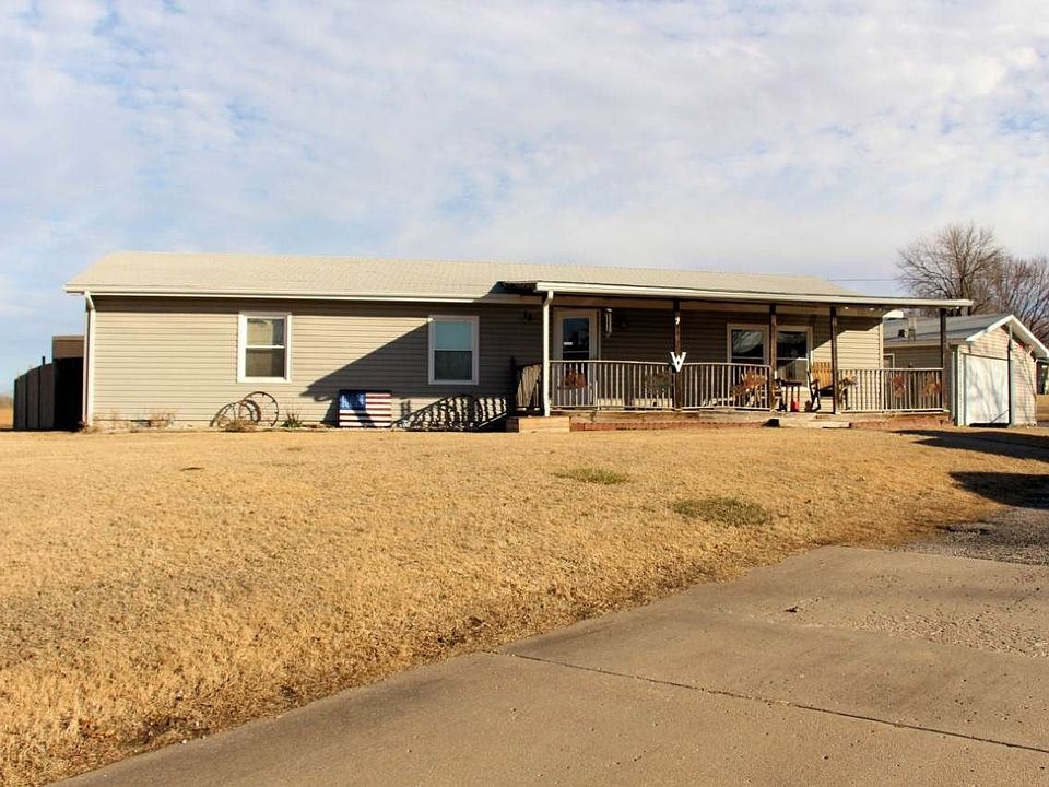 1st image of 18 Lake Park Dr