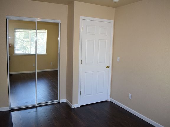 4th image of 367 Mobley Ave #B