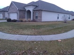 328 Hibiscus Dr, Lafayette, IN 47909