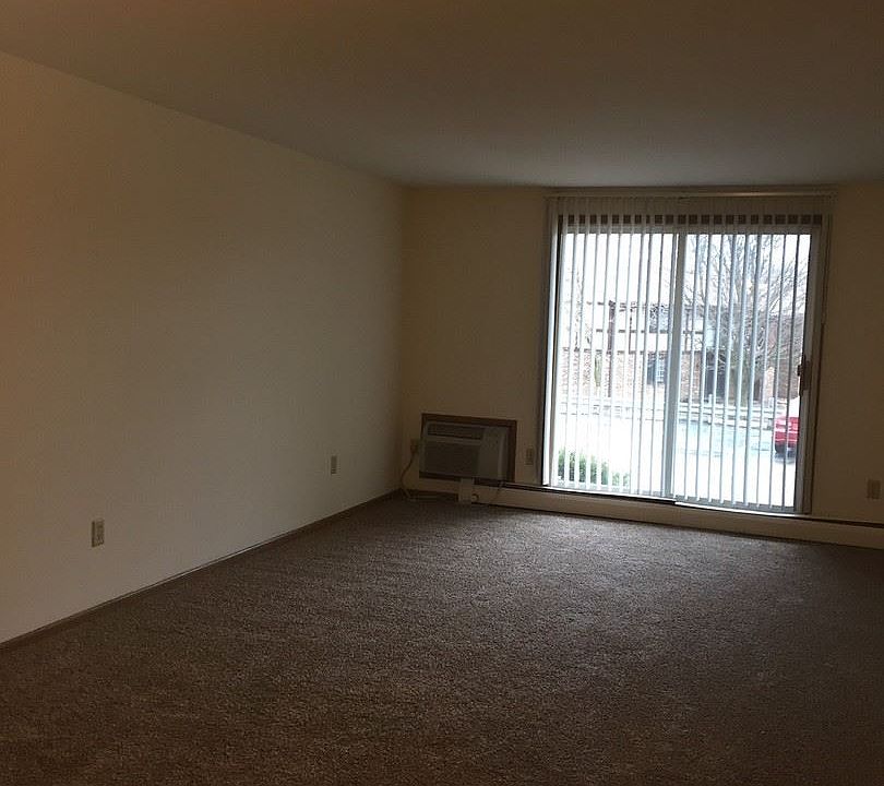 2nd image of 4820 Indian Hills Dr APT 7
