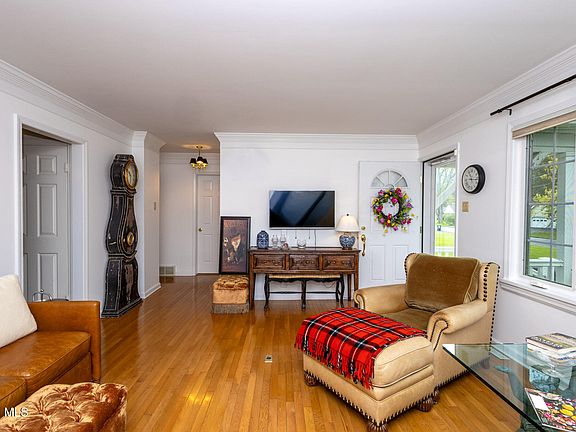 5th image of 65 Pashley Road