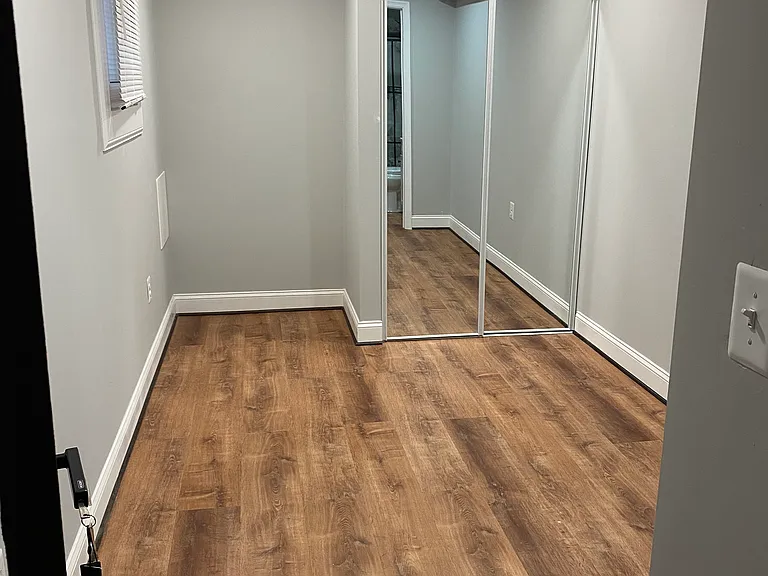 511 N Pulaski St — Photo 10