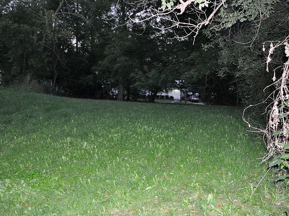 1st image of 424 Oak St