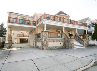 114 E Crocus Rd, Wildwood Crest, NJ 08260