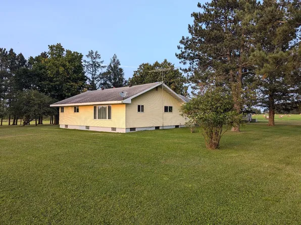 N4764 Pikes Peak Rd, Brantwood, WI 54513