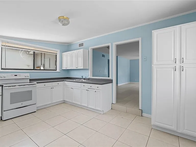 3711 W Leila Ave — Photo 12