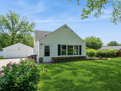3811 E 30th St, Des Moines, IA, 50317