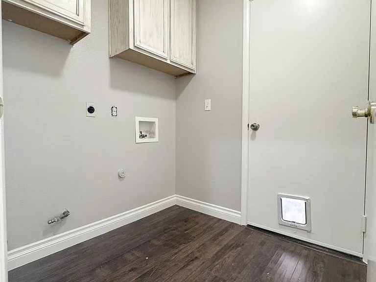 325 Cavalla St — Photo 23