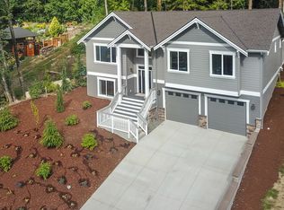 1024 Kenoyer Dr, Bellingham, WA 98229