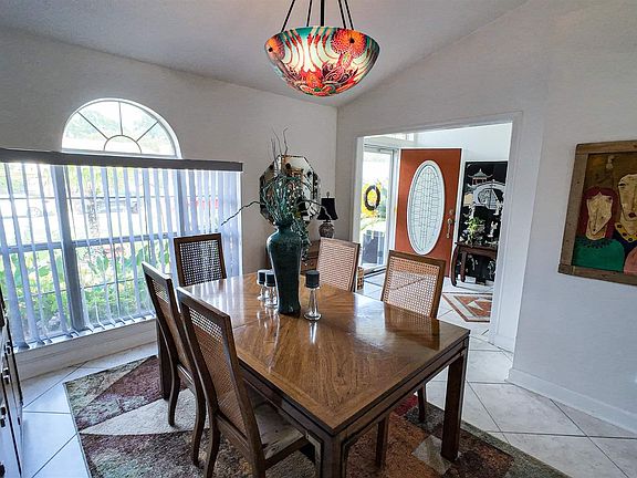 3rd image of 6321 Summer Lakes Ln