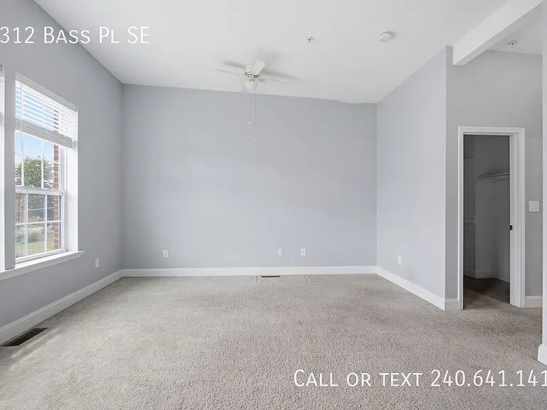 5312 Bass Pl SE — Photo 2